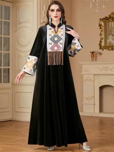 جلابيه من قماش المخمل الفرنسي شتويه بتصميم إسلامي