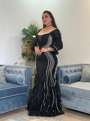 فستان اسود و فضي لامع )شمس)