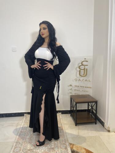 فستان ابيض و اسود