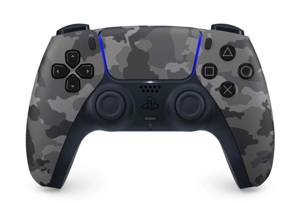 يد تحكم بلايستيشن 5 عليها كلكات ماوس