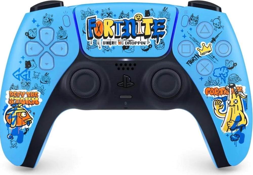 يد تحكم بلايستيشن 5 عليها كلكات ماوس