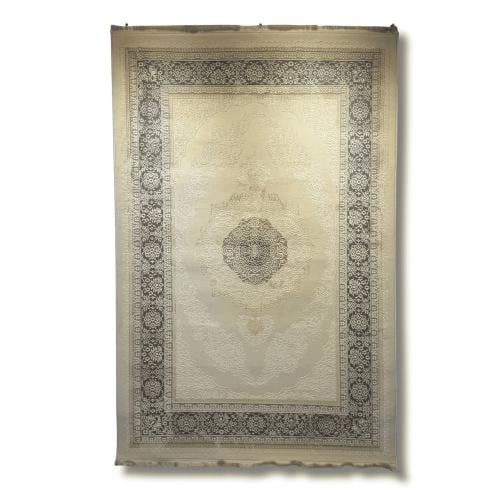 اوتاوا كريمي ورمادي