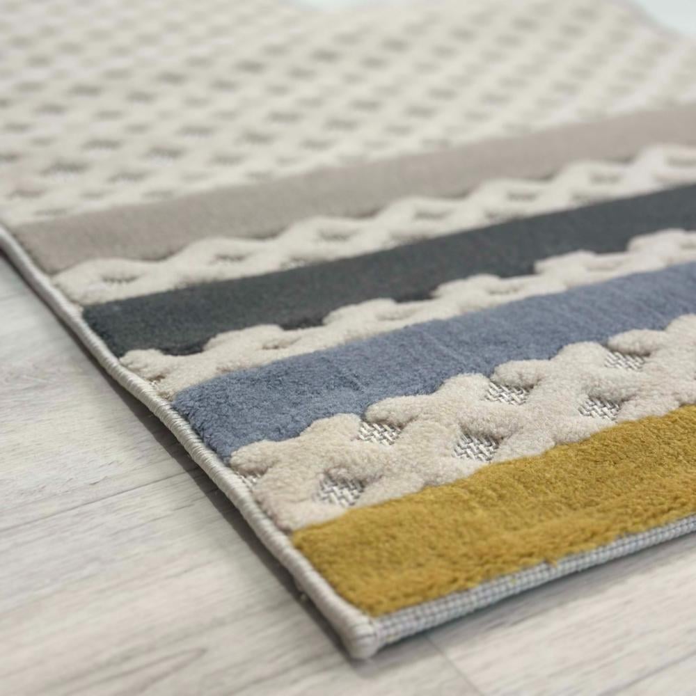 سجاد أطفال بيج وذهبي