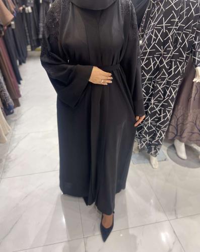 عبايه شك على الكتف