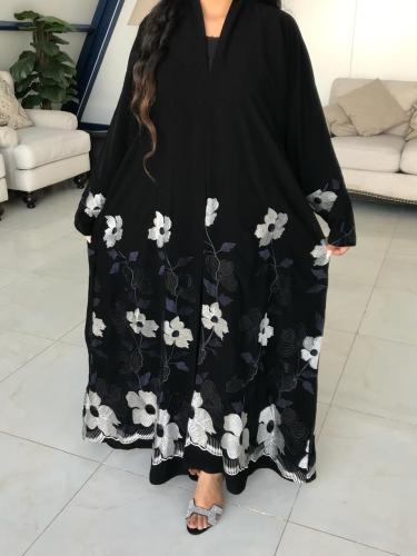 عباية خليجية