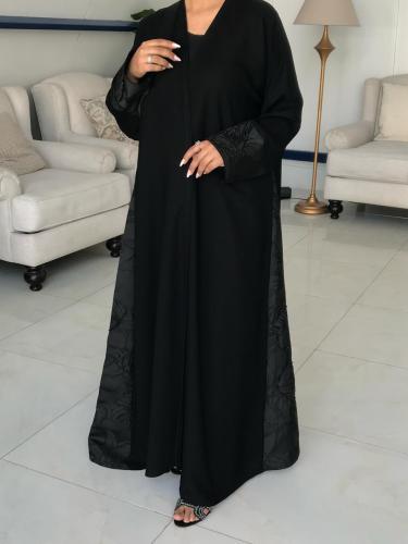 عباية خليجية