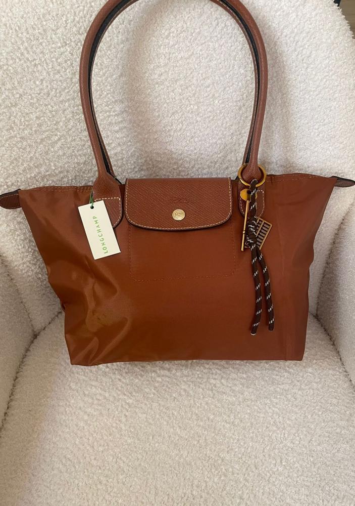 حقيبة لونق تشامب Longchamp   - مقاس ميديم M