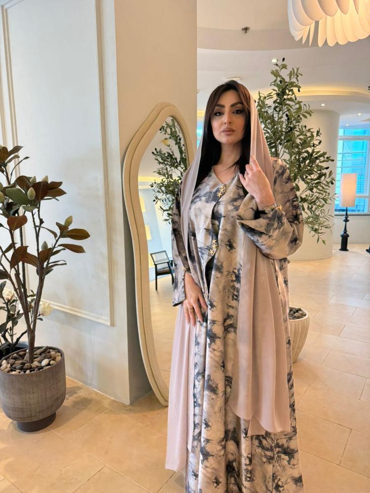 عبايه ندى كوري