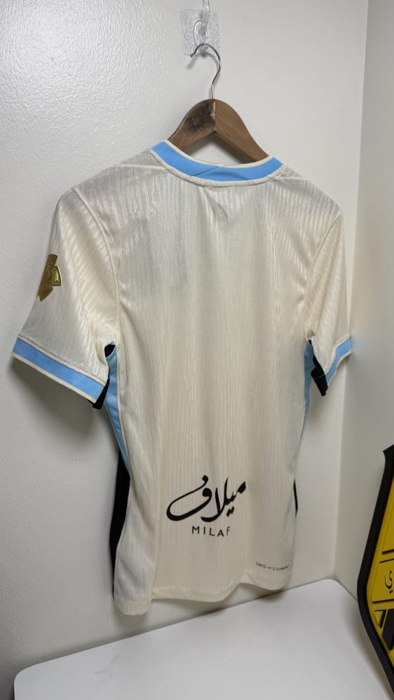 تيشيرت الاتحاد الابيض الثاني