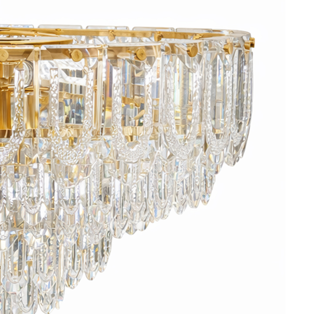 ثريا شلال الكريستال الذهبي