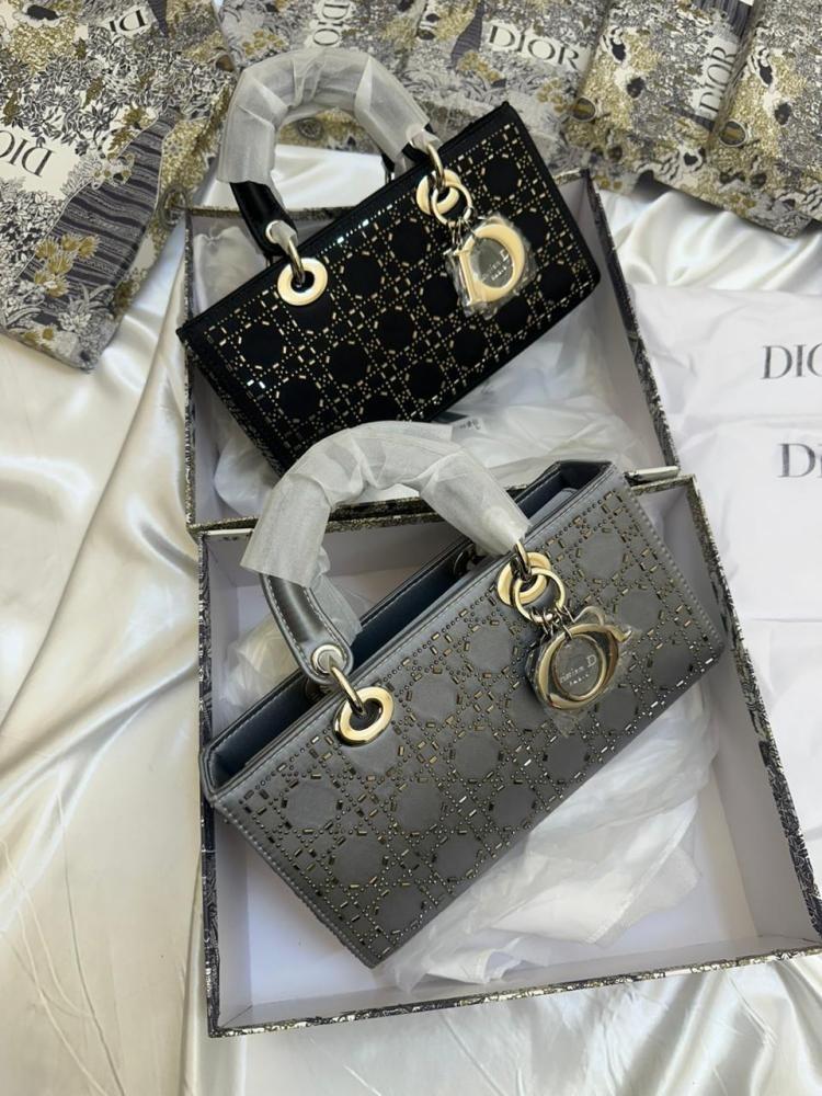 شنطة ماركة ديور