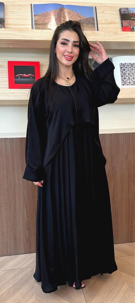 عباية سمو رقمها 144