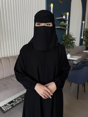 عباية عملية بسحاب وجيوب مخفية رقمها /121