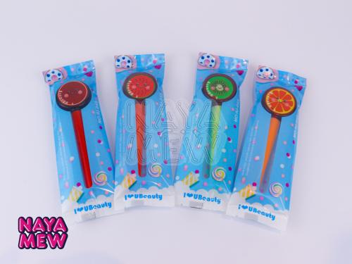 LIPTINT  بقوام مائي (شكل حلوى فواكه مصاصة) ، قطعة واحدة (لون التغليف عشوائي)