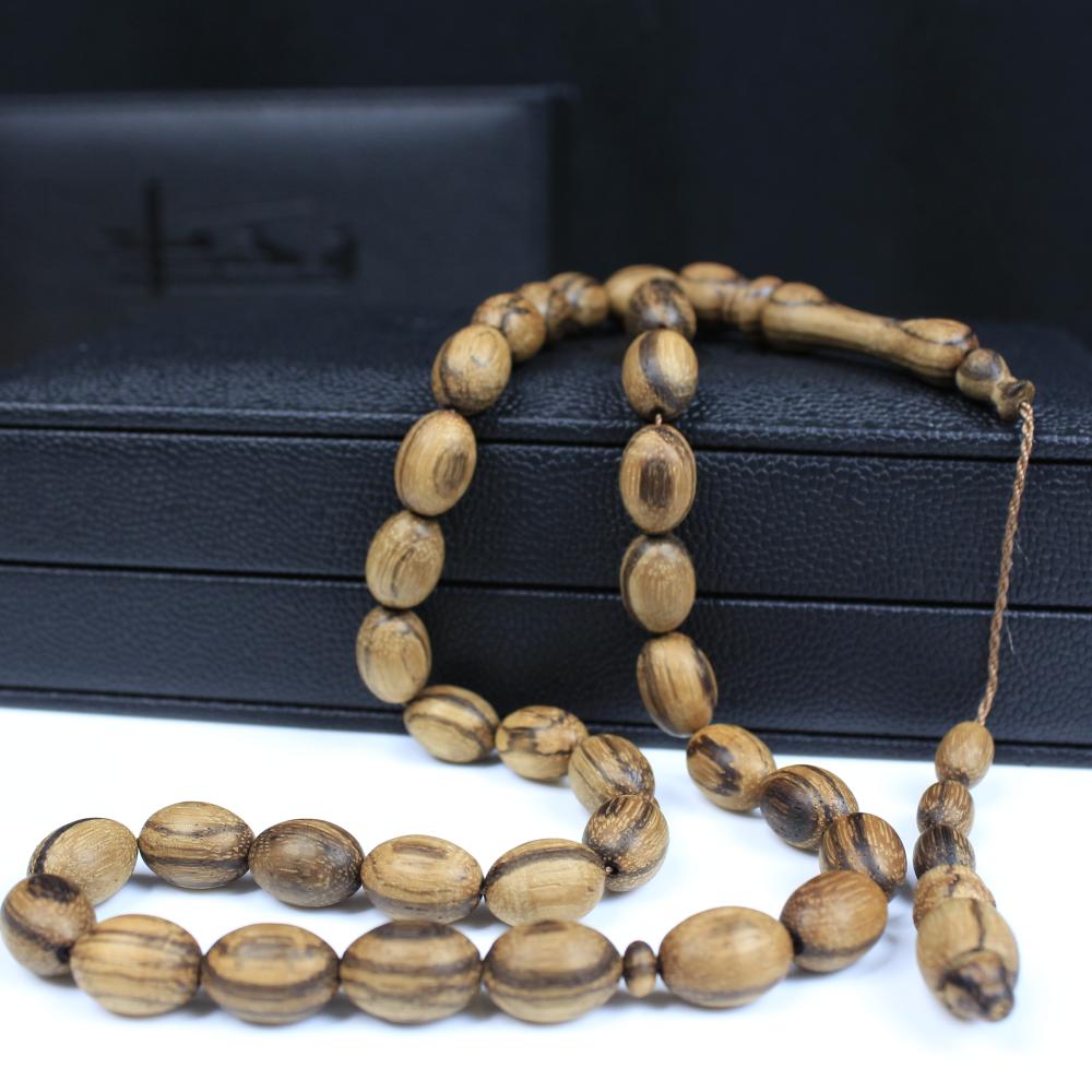 سبحة من العود الطبيعي