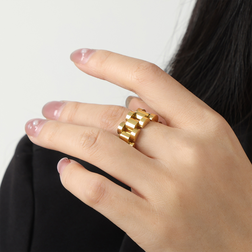 Gold Ring 6