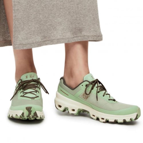 Loewe X On cloudventure running “Pale Green”