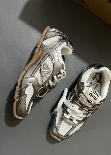 New balance & MIU MIU Model catwalk style