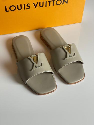 LV Women Slipper