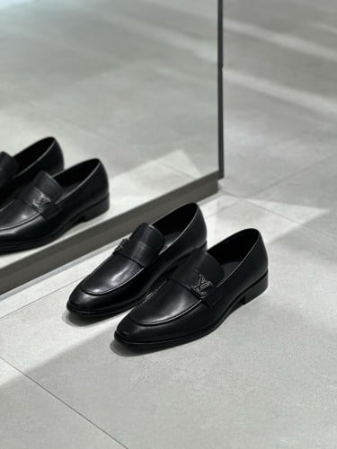 LV Men Loafer