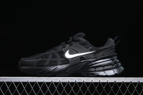 V2K RUNTEKK RUN BLACK/WHITE