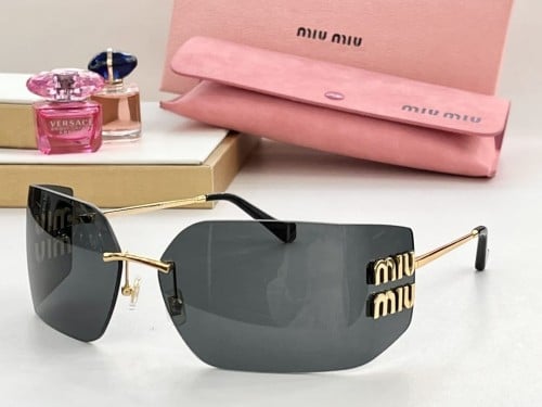 MIU MIU Sunglasses