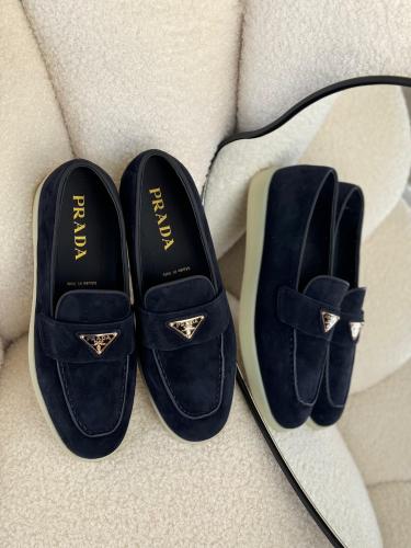 Prada Flat