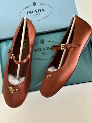 Prada Flat