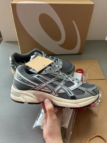 Asics 1130 Clay Grey / Pure Silver