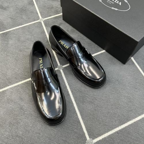 PRADA MEN FLAT