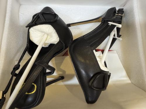 VALENTINO HEELS - Size 38