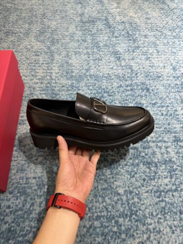 VALENTINO MEN FLAT