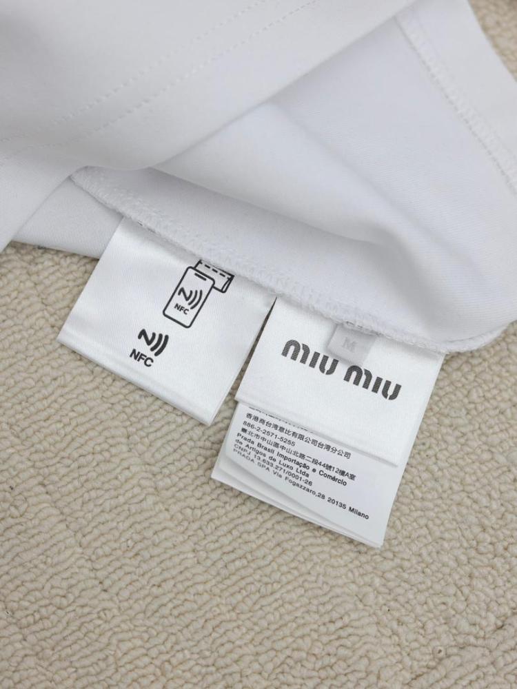 MIU MIU Long Sleeve - Stylish.store3 MIU MIU Long Sleeve - Stylish.store3