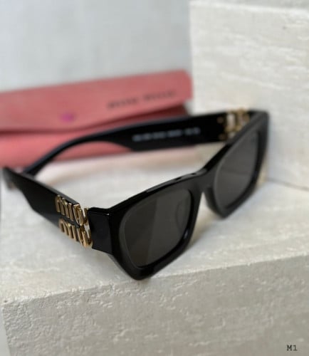 MIU MIU Sunglasses