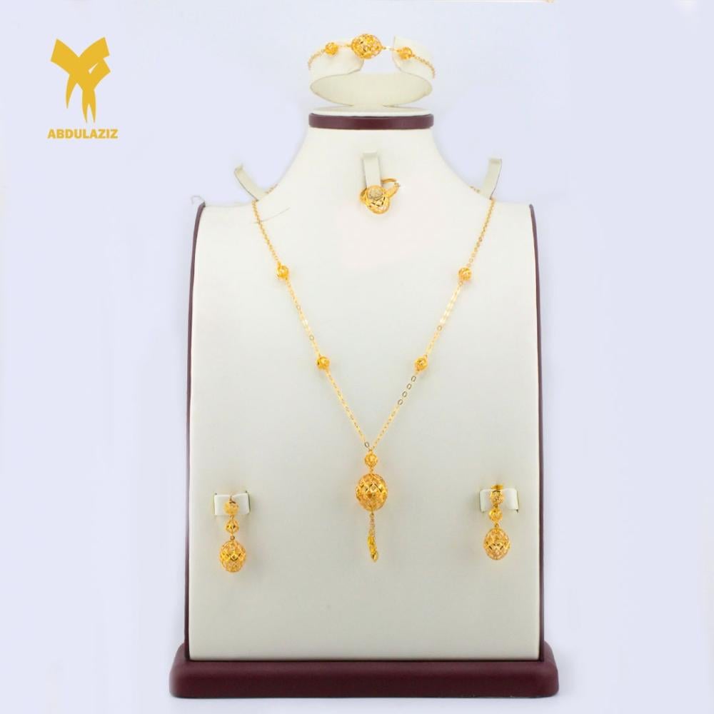 طقم ذهب عيار 21