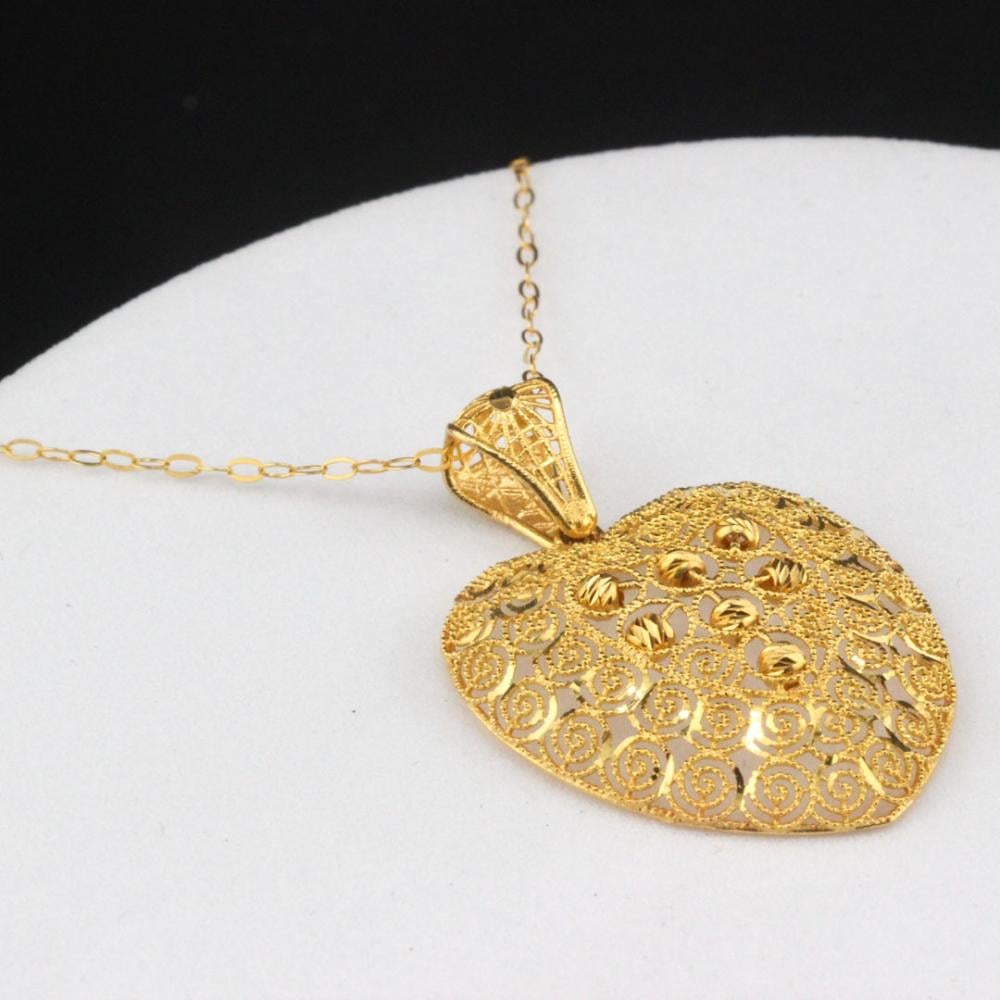 تعليقة ذهب عيار 21 مع السلسال