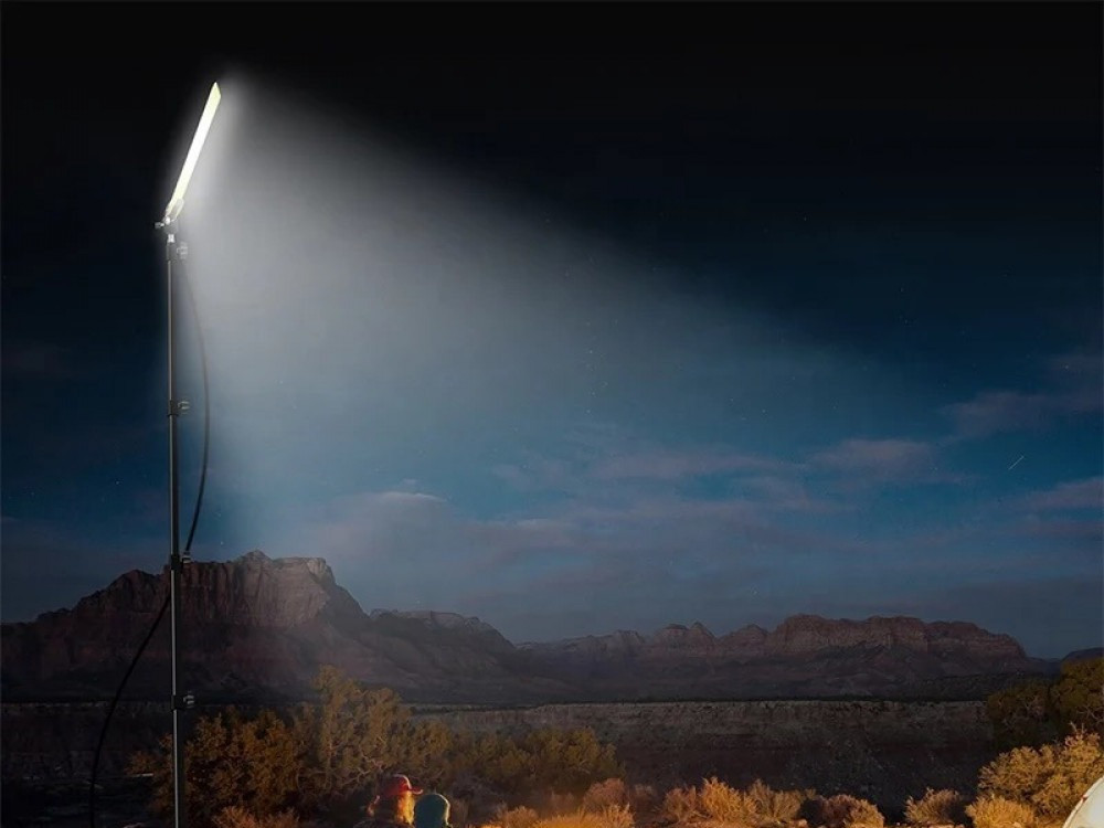 اضاءة السنارة : الرفيق المثالي للرحلات والتخييم