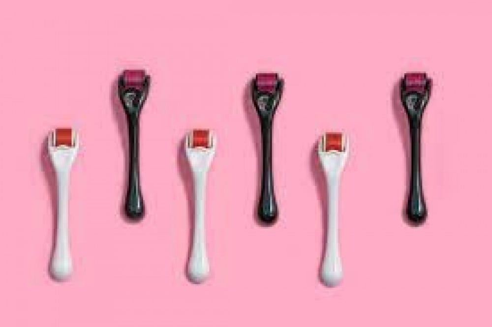 Derma Roll.. Complete skin rejuvenation at the lowest cost