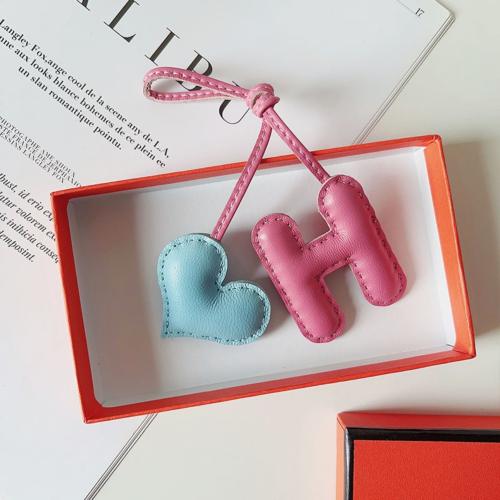 ميدالية H and heart
