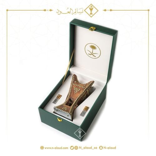 شنطة إهداء تحتوي على مبخرة حايلية وربعين