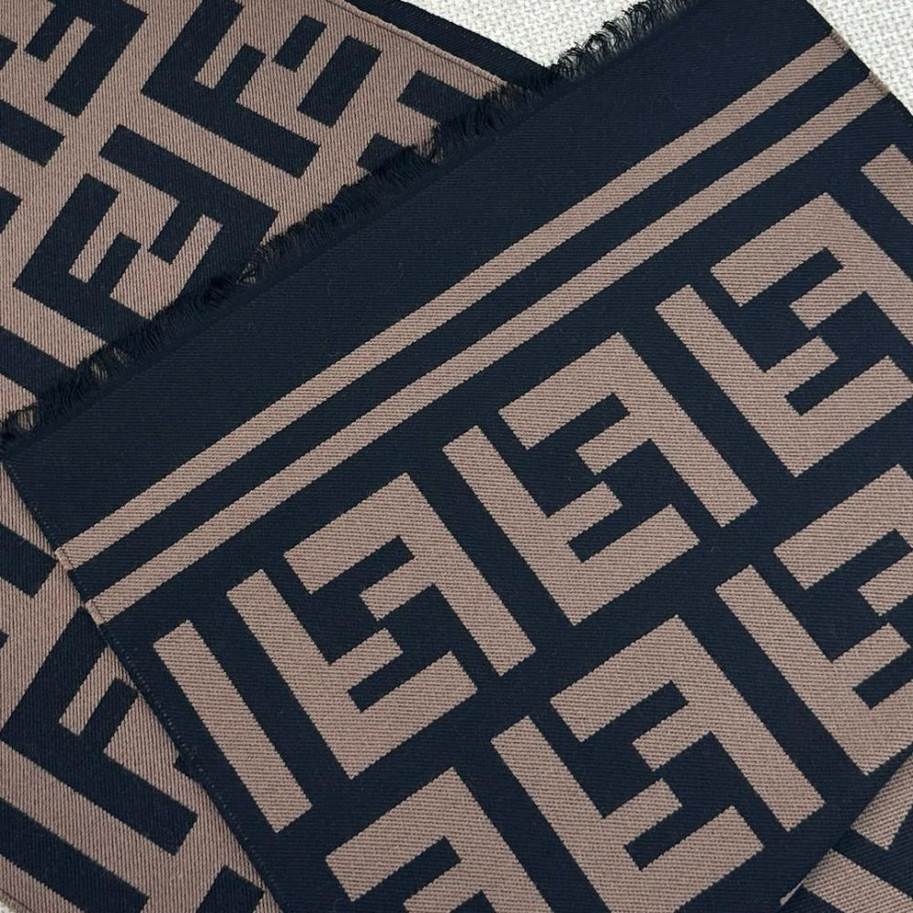 سكارف فندي مقاس 180*35