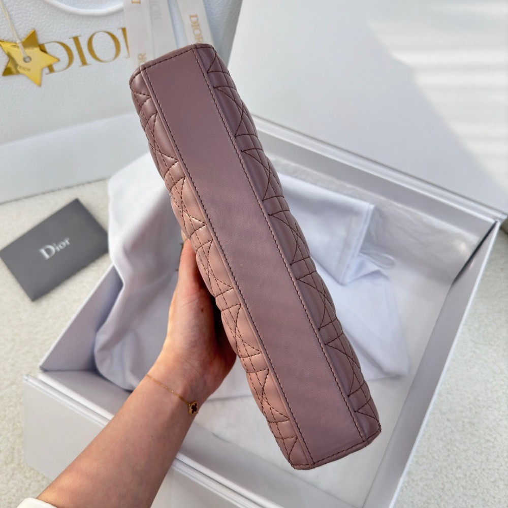 ديور دي جوي مقاس 26cm