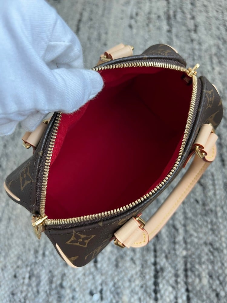 لوي فيتون Speedy Bandoulière 20 مقاس20.5cm