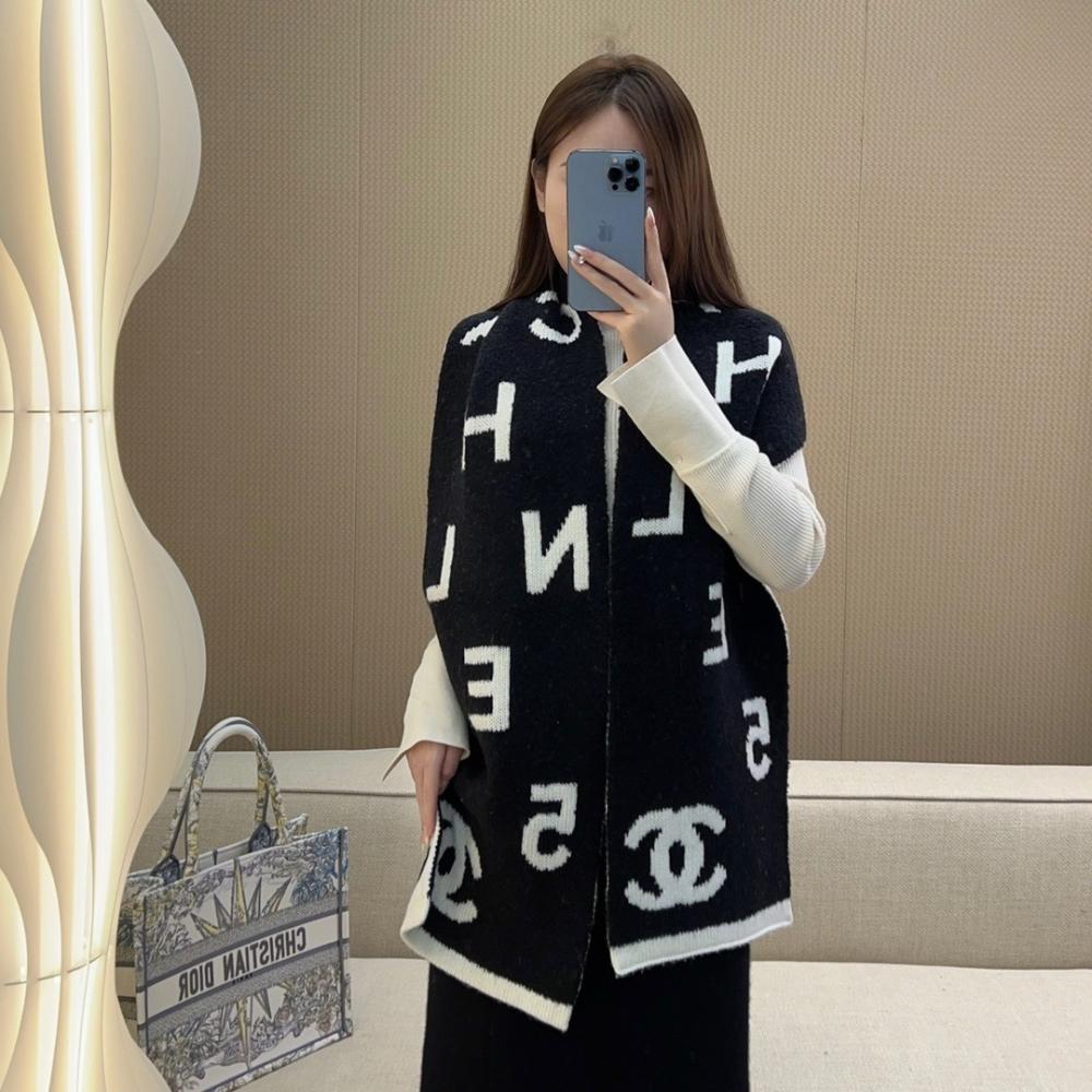سكارف شانيل مقاس 180*30