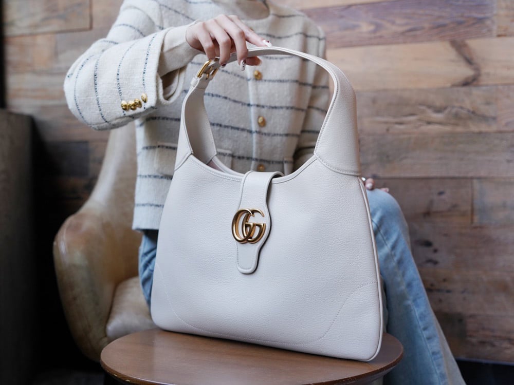 قوتشي APHRODITE مقاس 39cm