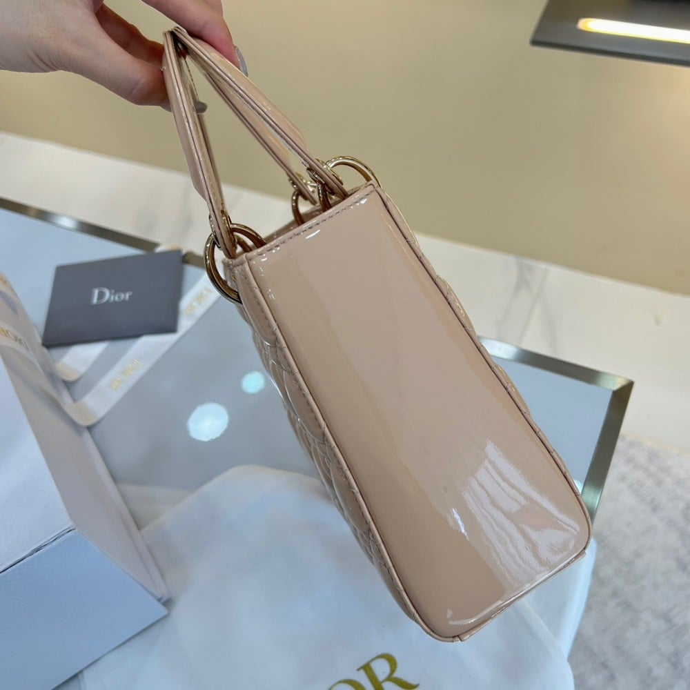 ليدي ديور سمول مقاس 20cm