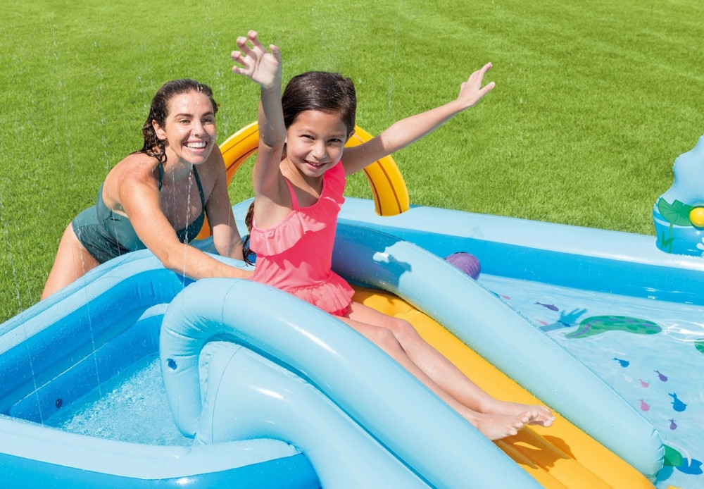 intex jungle adventure play center