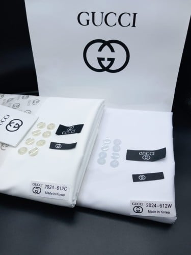 قوتشي   3 امتار ونص عرضين مع الملحقات بوكس وازارير وشعارات وكيس الماركة