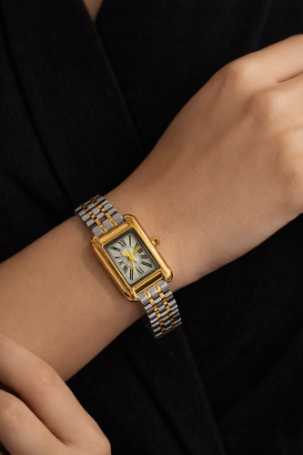 ساعة ماركةساعة نسائي  ماركة  SANTA FADW ضد الماء ضمان سنتين مع الملحقات تصميم كارتير