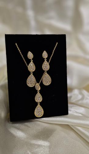 طقم مطلي ماركة بوشرون